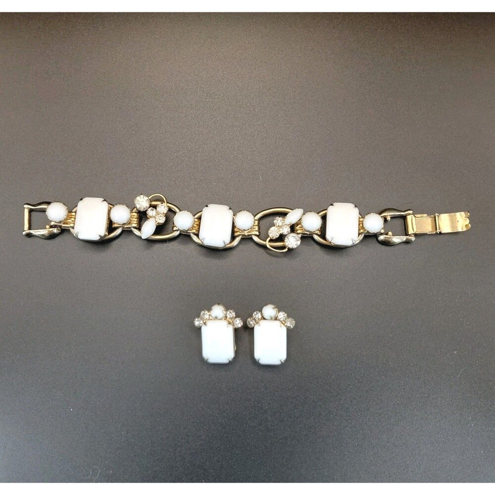 Vintage Juliana D&E 5 Link Bracelet & Earrings Set White Milk Glass Rhinestone